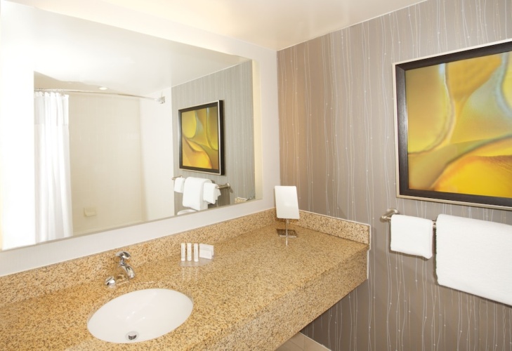 Courtyard By Marriott Boston Billerica-Bedford photo 8