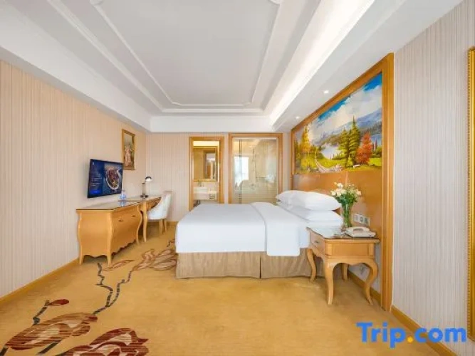 Deluxe Double Suite