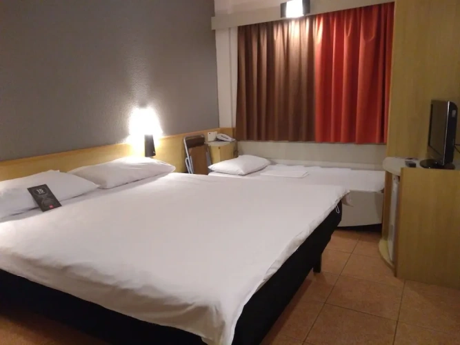 Standard Quadruple room with sea view