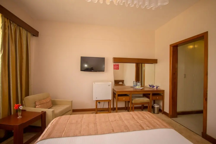 Sirikwa Hotel