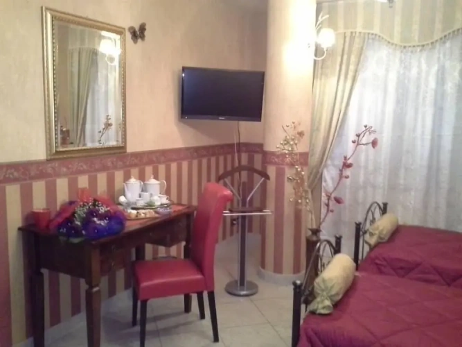 Standard Triple room