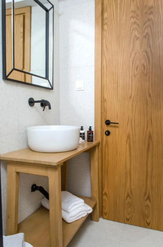 Thea Suites
