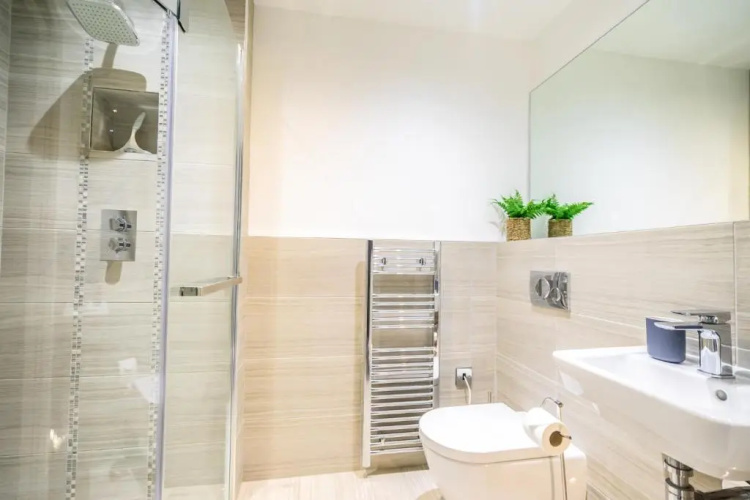 3 Cocoa Suites (parking included)