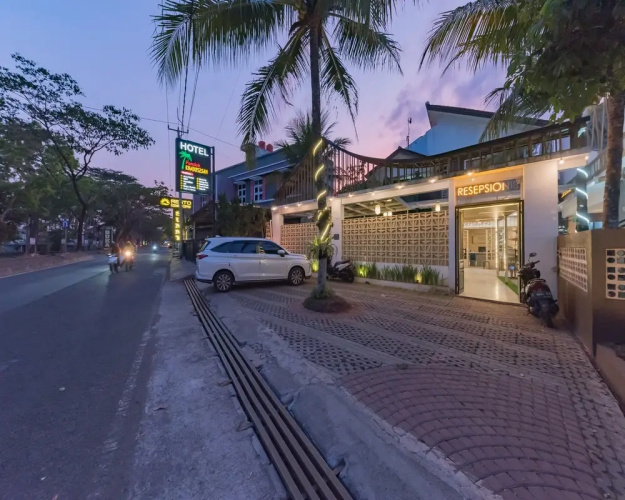 Urbanview Hotel Khayrizsan Tasikmalaya - Tasikmalaya