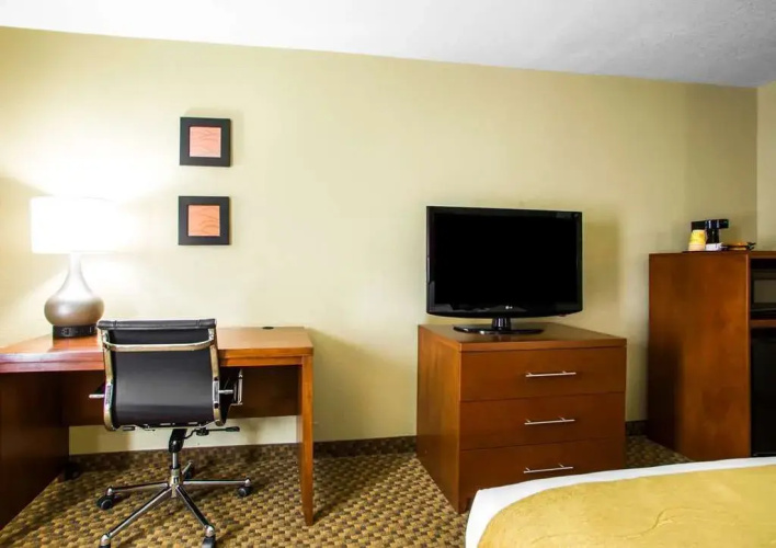 Comfort Inn & Suites