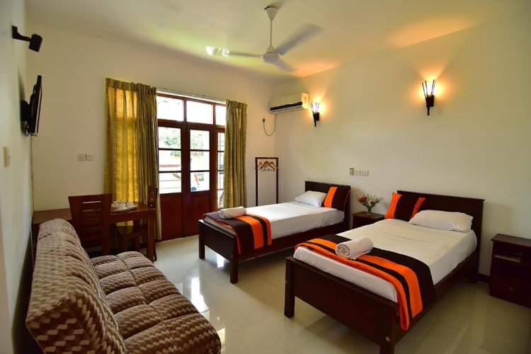2 Bedrooms Apartment with balcony and with view
