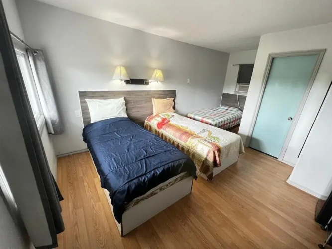Economy room