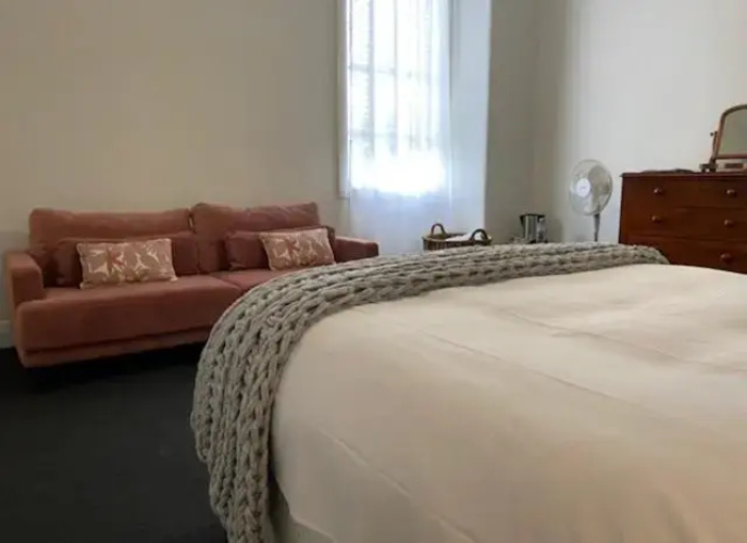 The Barkly Bistro Bar & Accommodation