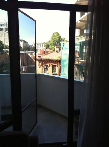 11 Shio Chitadze St