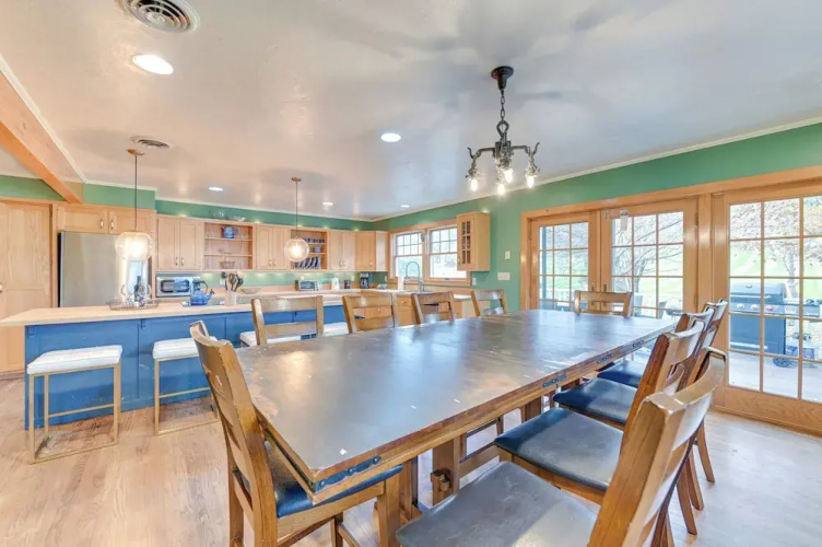 Slope Views: Luxe Windham Retreat w/ Hot Tub!