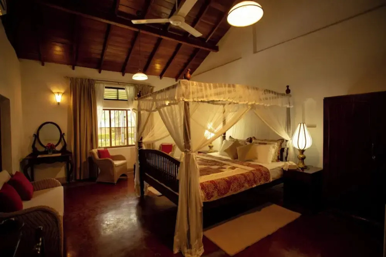 Eladetta Retreats