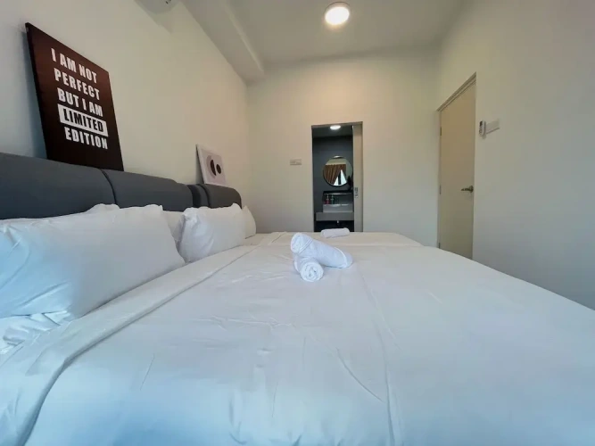 2 Bedrooms Apartment