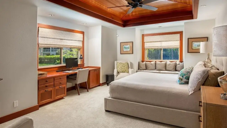 Spacious Townhome - Stunning Golf Course Views - Pool & Fitness- Vrkcv