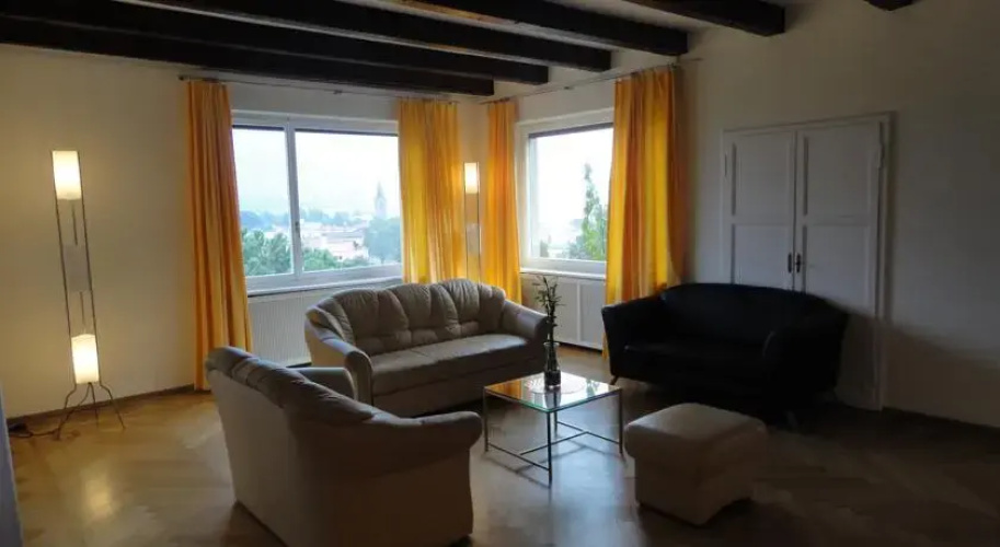 Giuliano Suites