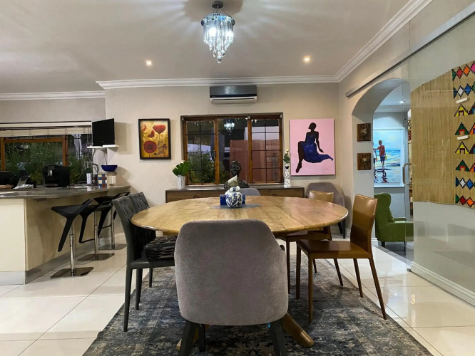 The Ridgeback, 4 Bedroom House Bryanston