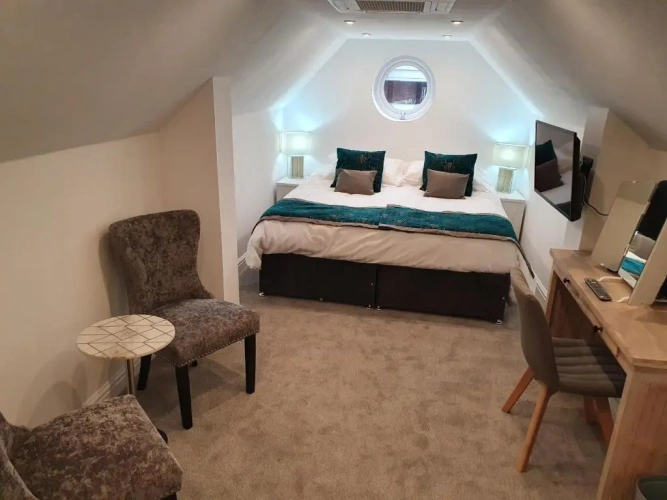 1 Bedroom Apartment