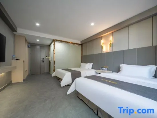 Double Suite