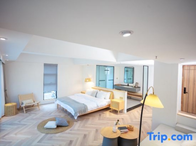 Standard Double room with river view