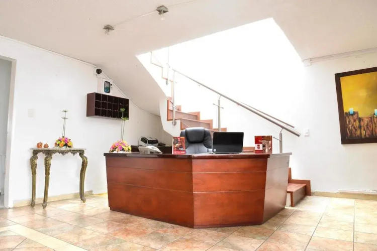 CM House - Hotel Moreno