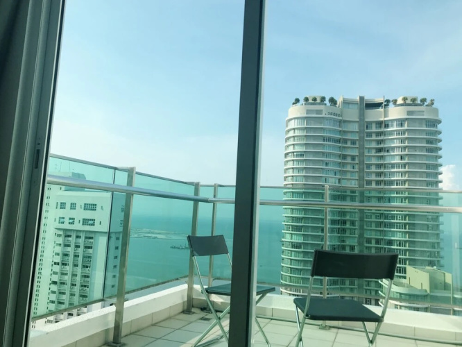 Mansion One Seaview Suite