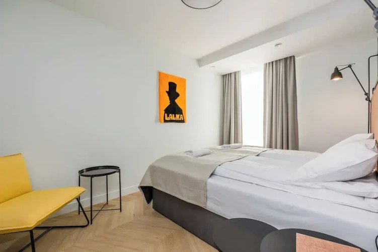 1 Bedroom Apartment