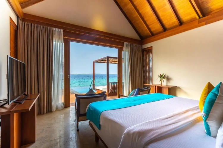 2 Bedrooms Ocean Reef Residence