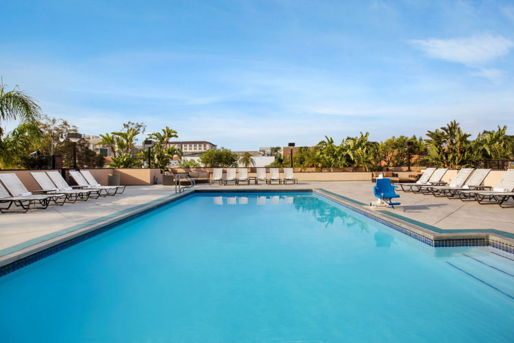 Crowne Plaza Los Angeles Harbor Hotel photo 17