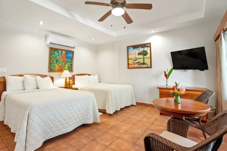 Standard Quadruple room