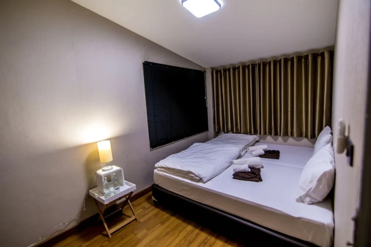 Standard Twin room with balcony