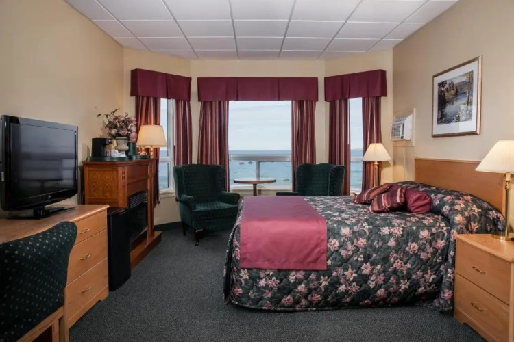 Standard Quadruple room with ocean view