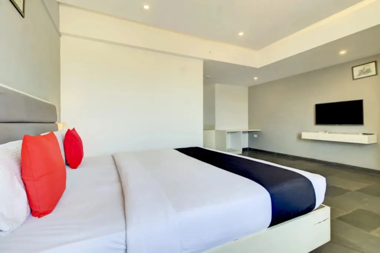 Hotel Dwarwata by OYO Rooms