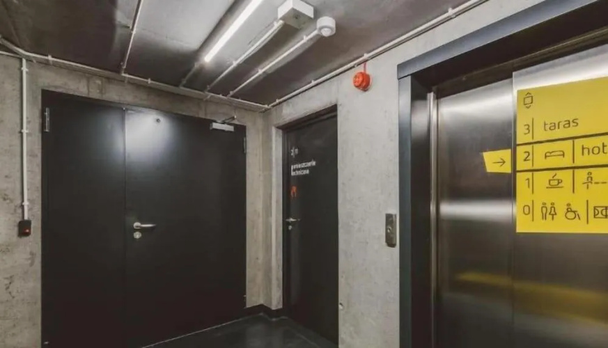 Hotel 17 Rooms
