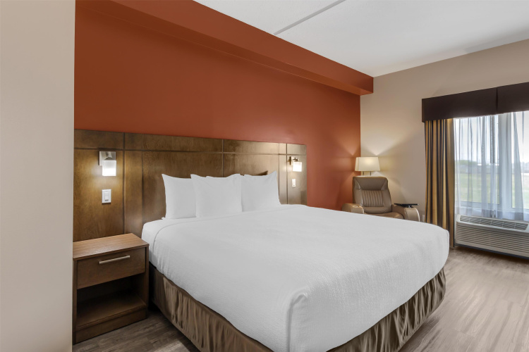 Best Western Plus Winnipeg West