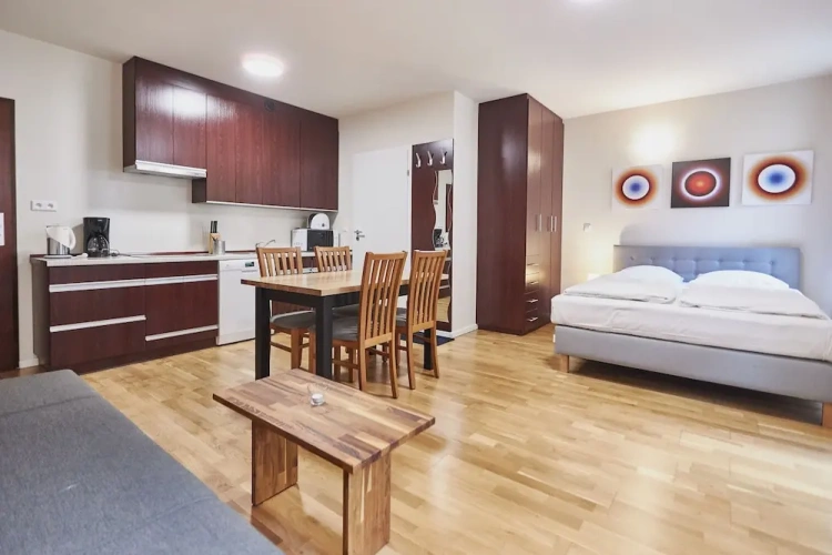 Standard Suite