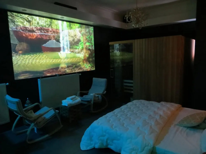 Diane Luxury