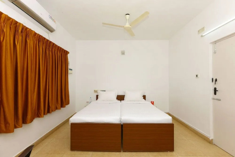 OYO 9261 SPL Serviced Apartments Sholinganallur