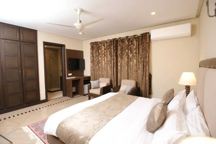 Margalla Hill Residencia
