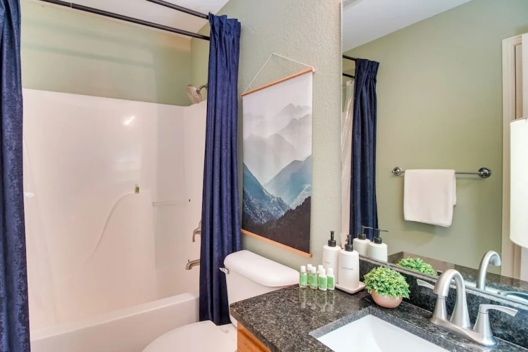 3 Bedrooms Cottage