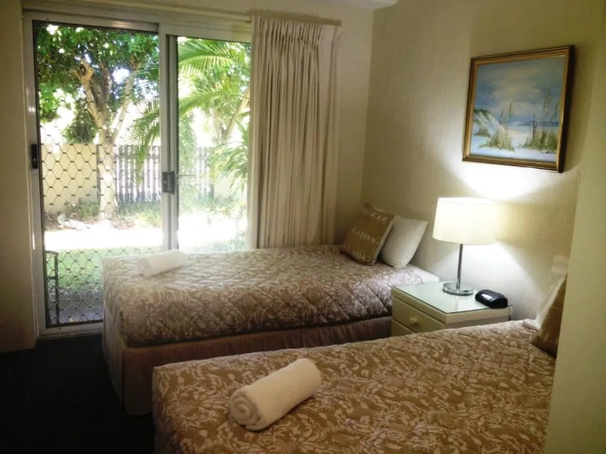 2 Bedrooms Apartment