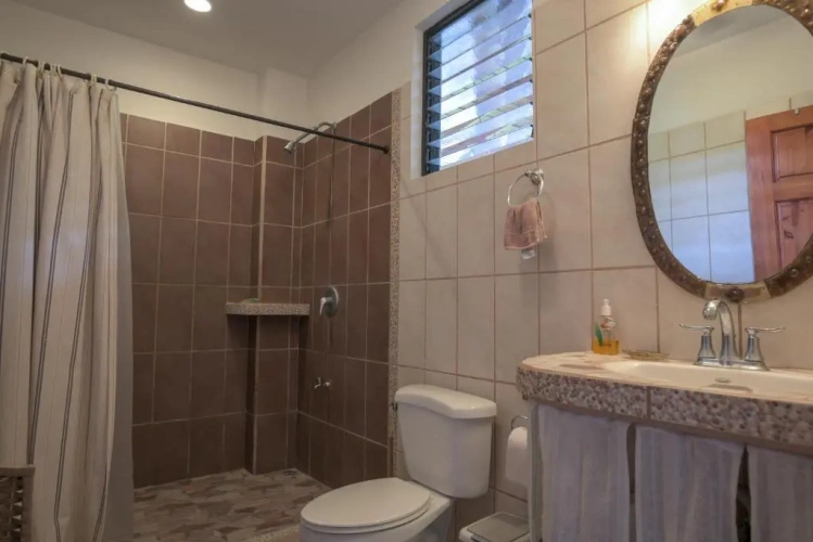 2 Bedrooms Villa