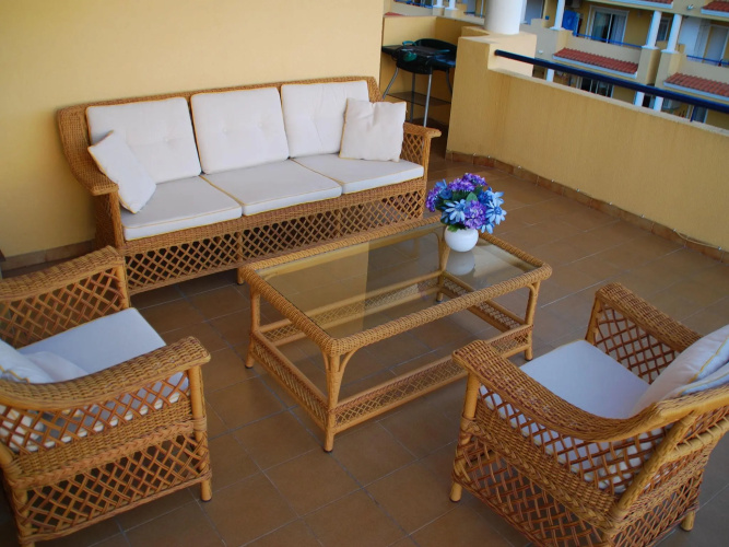 Fantastic Apartment in Denia with Roof Terrace and Garden