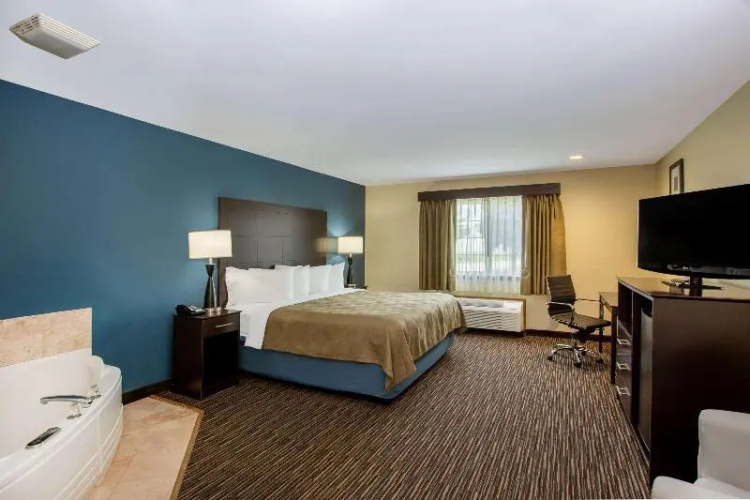 AmericInn Jefferson
