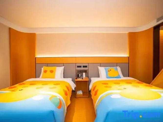 Standard Twin Family room