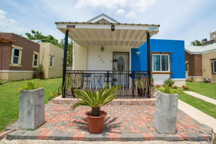 2 Bedrooms Cottage