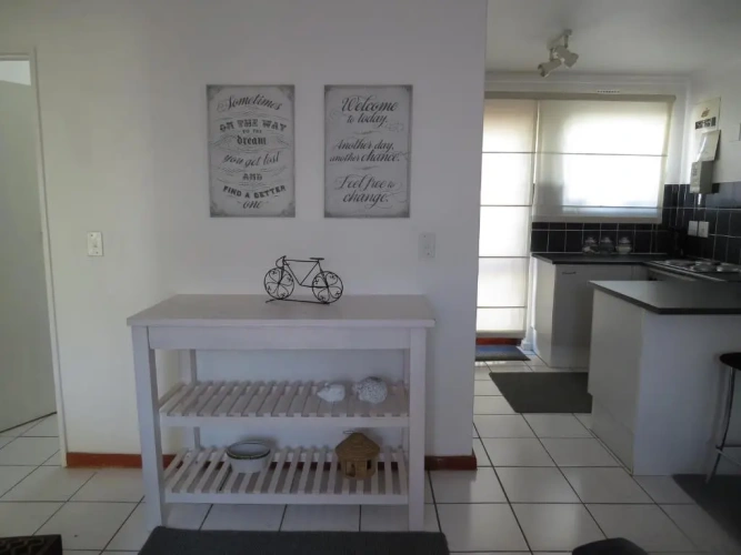 2 Bedrooms Cottage