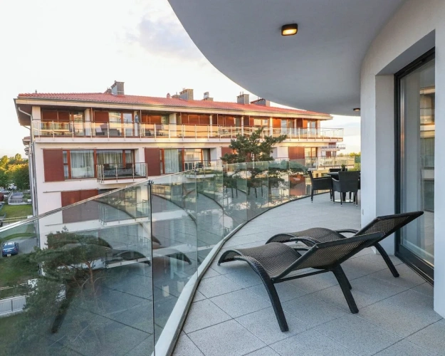 2 Bedrooms Deluxe Apartment with balcony and with partial sea view