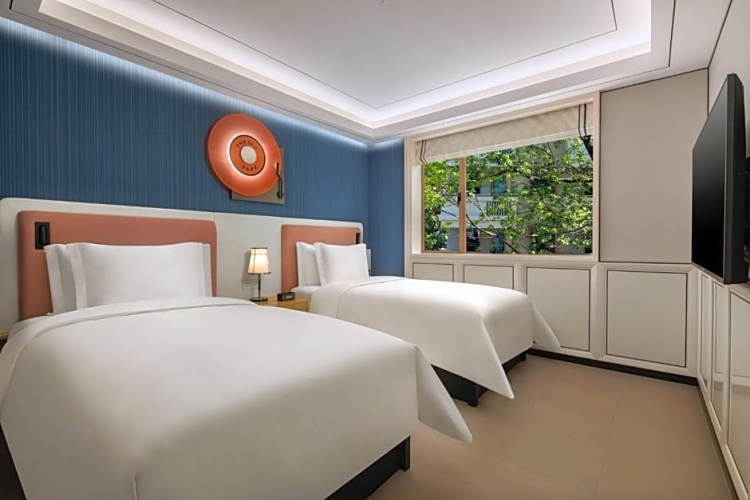 1 Bedroom Twin Suite with river view