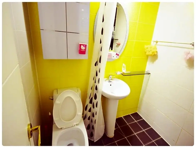 Economy Double Basement room