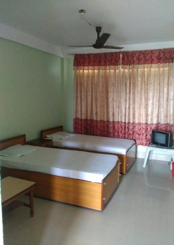 Aanand Hotel