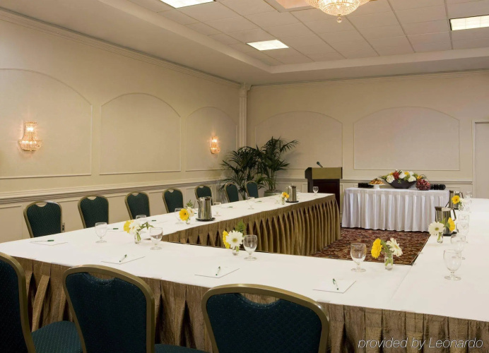 Holiday Inn Arlington At Ballston photo 24